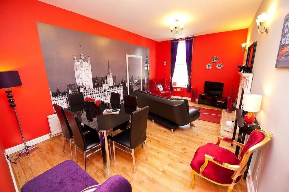 The Scarborough Travel And Holiday Lodge Экстерьер фото