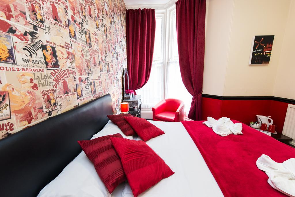 The Scarborough Travel And Holiday Lodge Экстерьер фото