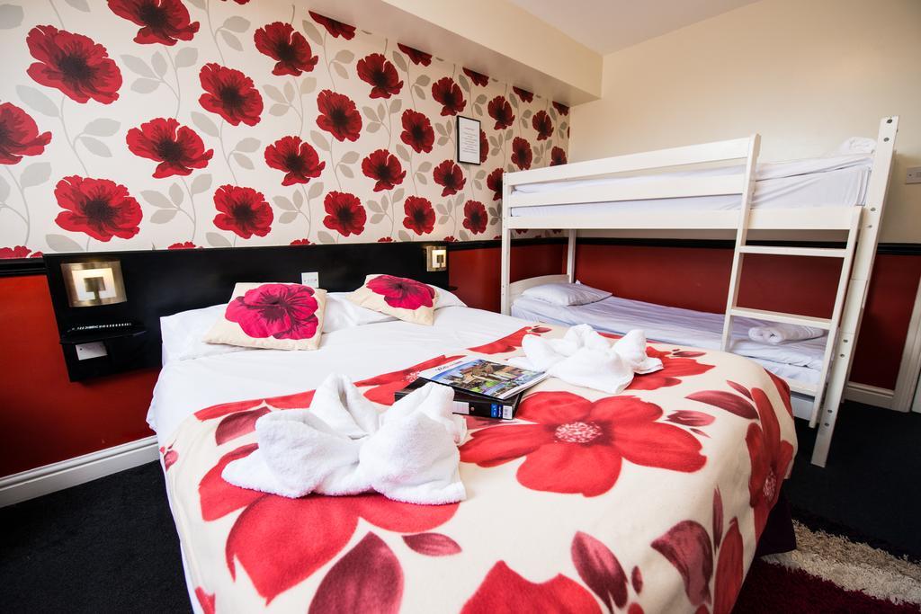 The Scarborough Travel And Holiday Lodge Экстерьер фото
