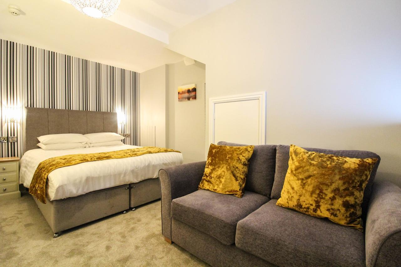 The Scarborough Travel And Holiday Lodge Экстерьер фото