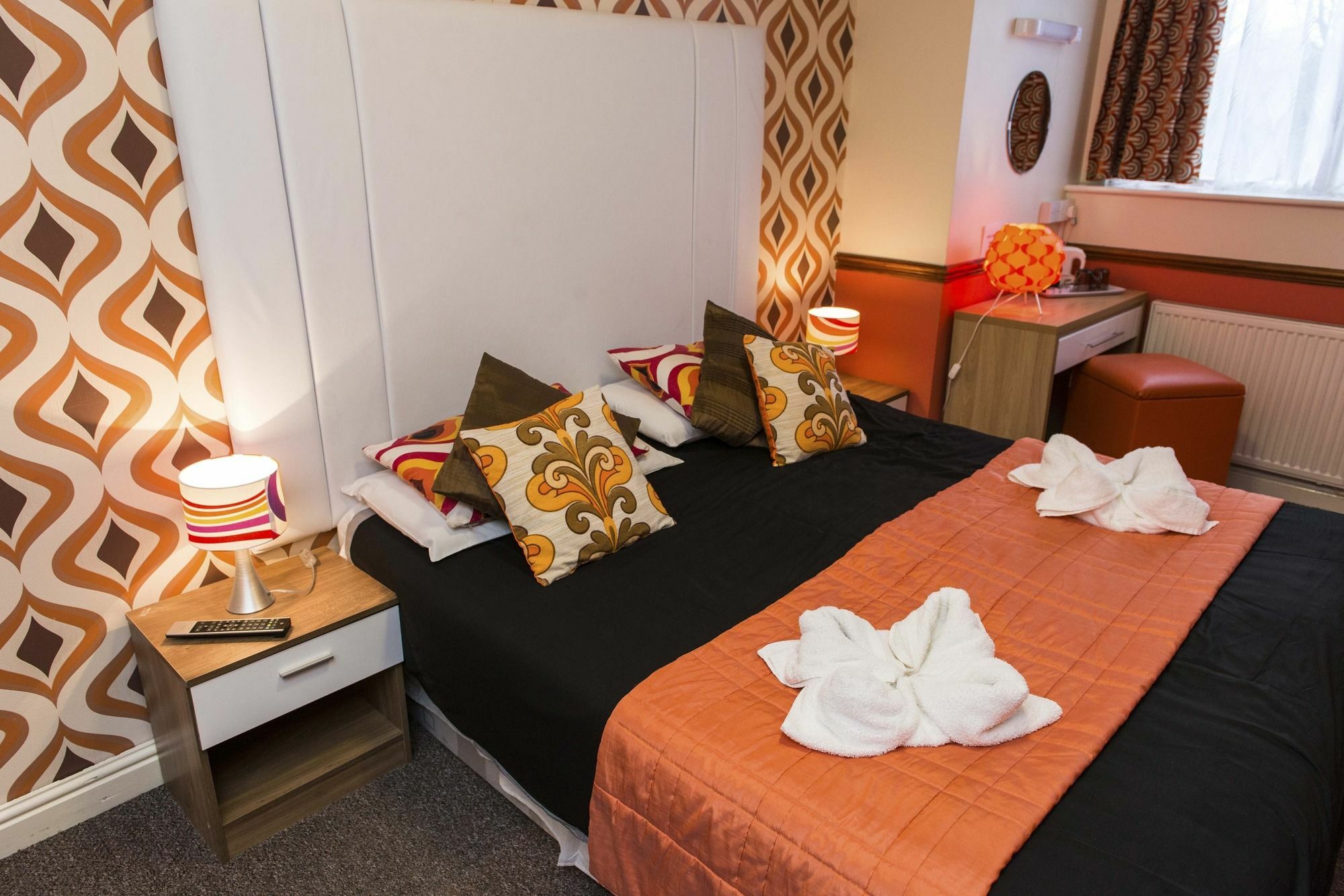 The Scarborough Travel And Holiday Lodge Экстерьер фото