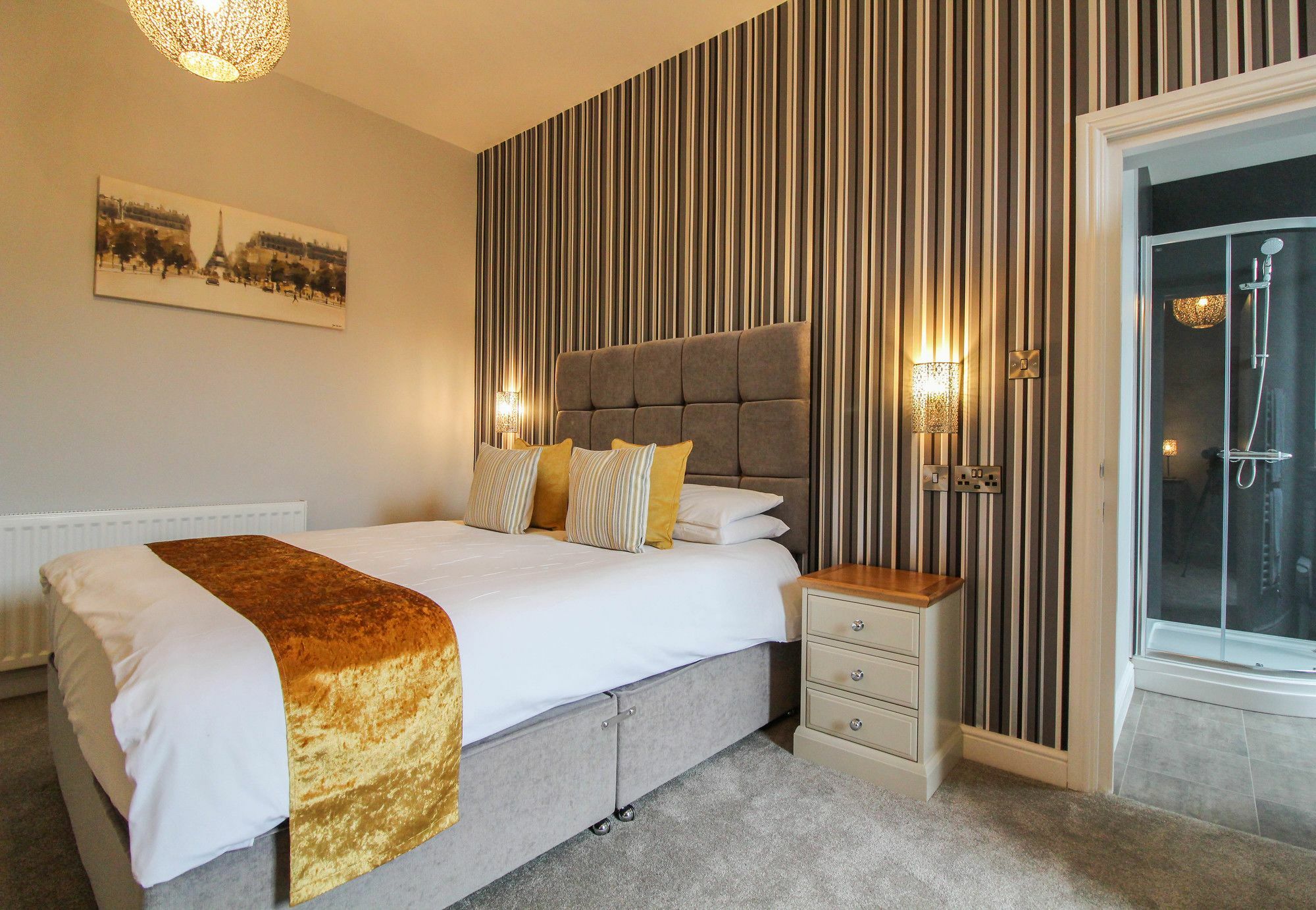The Scarborough Travel And Holiday Lodge Экстерьер фото