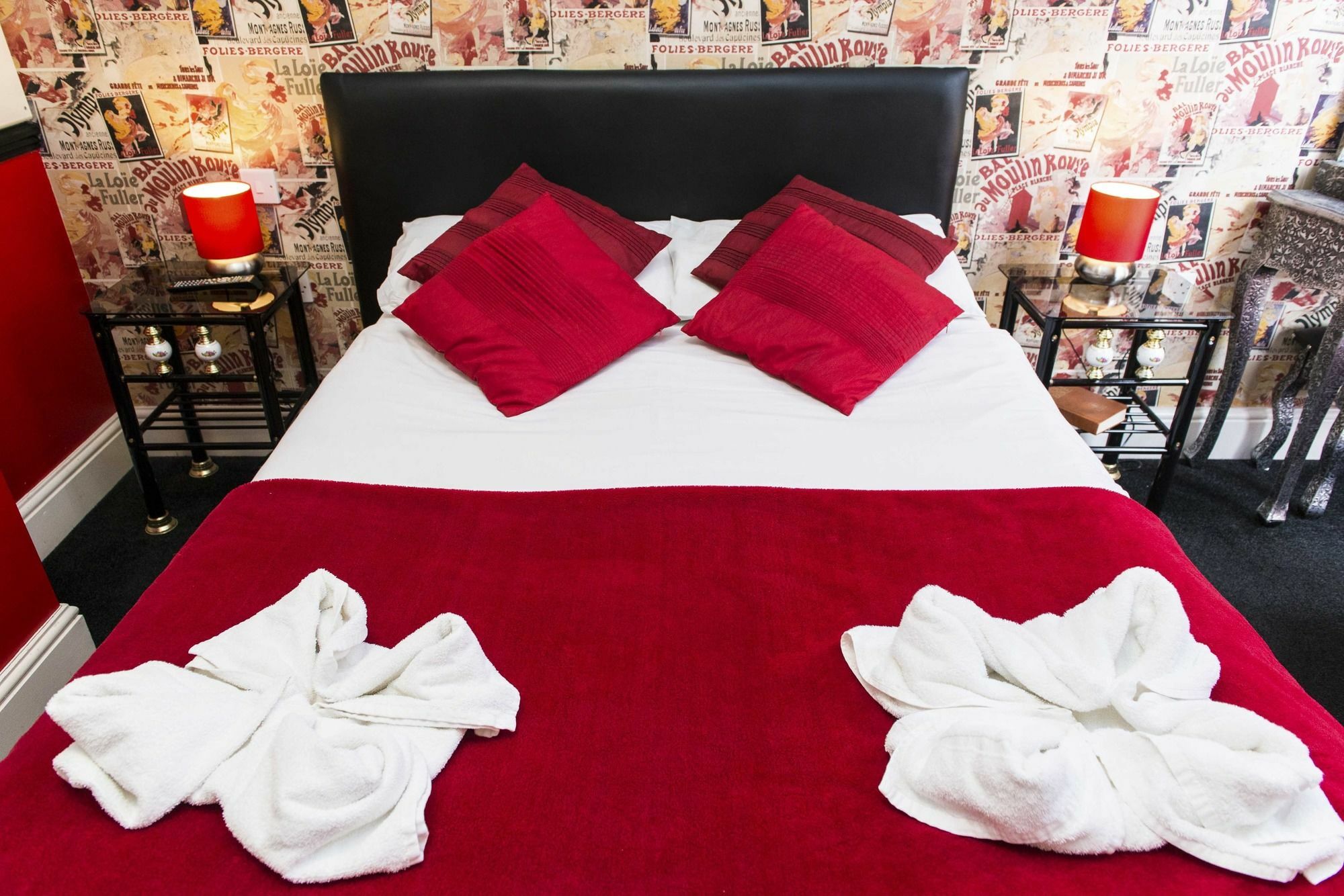 The Scarborough Travel And Holiday Lodge Экстерьер фото