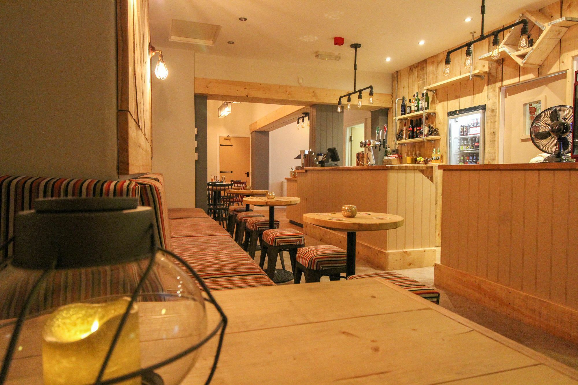 The Scarborough Travel And Holiday Lodge Экстерьер фото